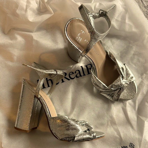 Silver Block Heels - Picture 1 of 3